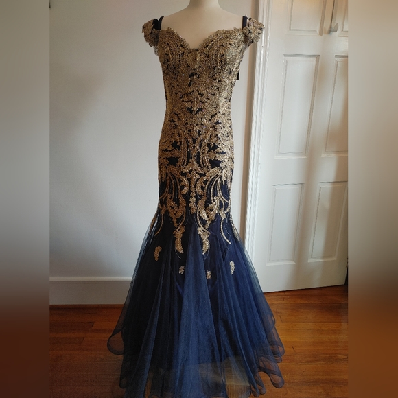 Navy/Gold Dress / Quinceaera Dress / Prom Dress / Ball Gown